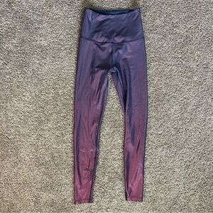 Beyond Yoga Spot On High Waisted Midi Leggings 25” Burgundy Navy Women’s Sz XS